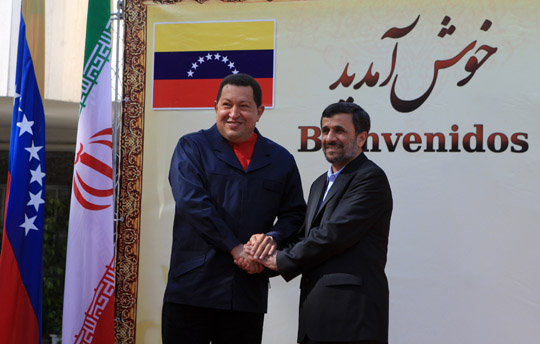 Los presidentes Hugo Chávez y Mahmud Ahmadineyad sostuvieron un encuentro bilateral  en Teherán, capital del Irán. Foto: Prensa Miraflores.